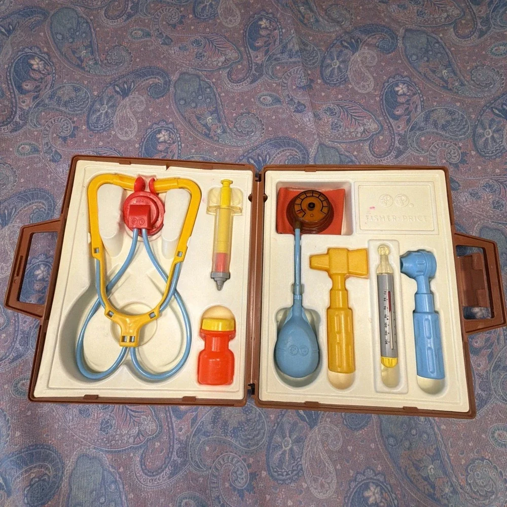 Fisher Price Medical Kit #936 "Complete" Good Condition Set ~ Vintage 1977 USA - Picture 14 of 14